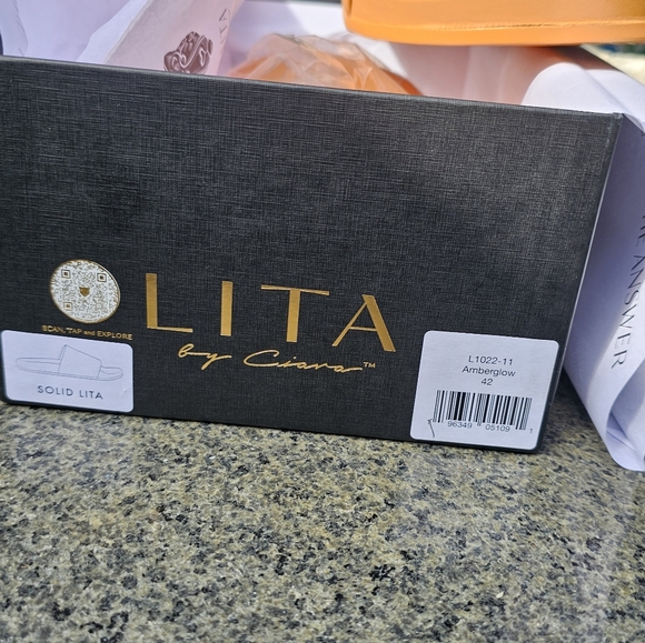 LITA by Ciara leather slides Tiger Embossed NWT, size 42 / 11, Made in Italy - Picture 6 of 8